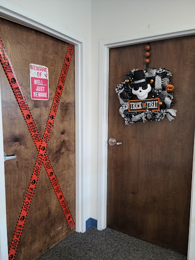 Car Dealer «Bickmore Auto Sales», reviews and photos, 2020 E Powell Blvd, Gresham, OR 97080, USA