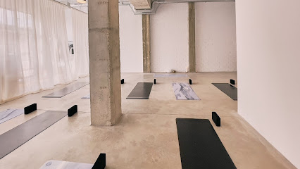 THE · SHALA yoga studio - C44C+7RJ, Ctra. de Majadahonda, 14, 28660 Boadilla del Monte, Madrid, Spain