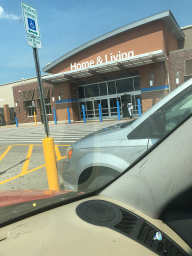 Department Store «Walmart Supercenter», reviews and photos, 1900 Maplewood Commons Dr, Maplewood, MO 63143, USA
