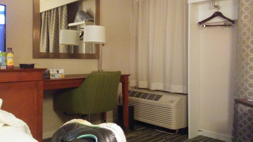 Shopping Mall «Seminole Square Shopping Center», reviews and photos, 200 Zan Rd, Charlottesville, VA 22901, USA