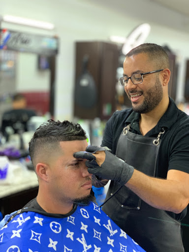 Barber Shop «My Town Barber Shop & Salon», reviews and photos, 109 S Evers St, Plant City, FL 33563, USA