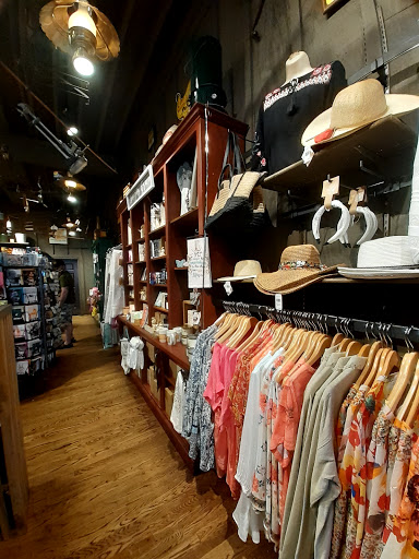 American Restaurant «Cracker Barrel Old Country Store», reviews and photos, 200 Davis Blvd, Pittsburgh, PA 15275, USA