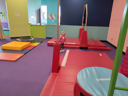 Shopping Mall «Plantation Point Shopping Center», reviews and photos, 6461 Plantation Center Dr, Raleigh, NC 27616, USA