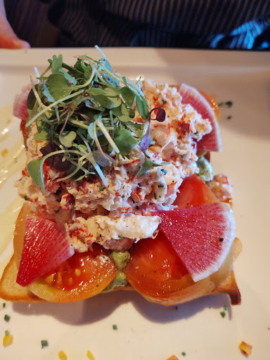 Shopping Mall «Bayside Shopping Center», reviews and photos, 1000 - 1090 Bayside Dr, Newport Beach, CA 92660, USA