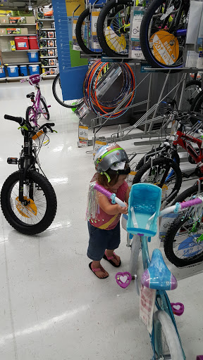 Department Store «Walmart Supercenter», reviews and photos, 200 12th St SW, Forest Lake, MN 55025, USA