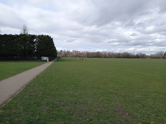 Wimbledon Park Watersports and Outdoor Centre - Sports Complex