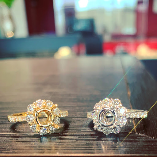 Jewelry Store «Toner Jewelers», reviews and photos, 6285 W 135th St, Overland Park, KS 66223, USA