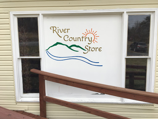 Grocery Store «River country store (live bait sold here )», reviews and photos, 2142 Mission Rd, Harpers Ferry, WV 25425, USA