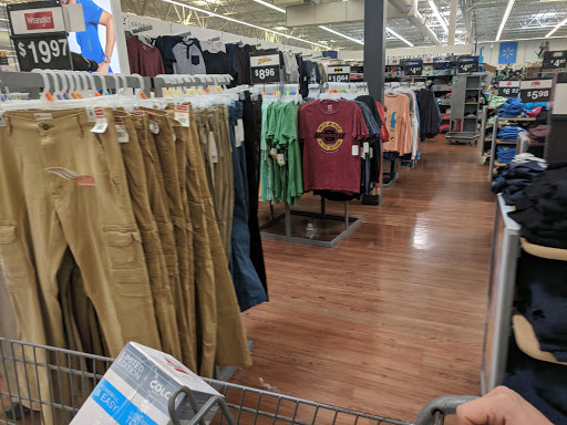 Department Store «Walmart Supercenter», reviews and photos, 9300 NW 77th Ave, Hialeah Gardens, FL 33016, USA