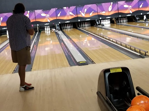 Bowling Alley «AMF Gulf Gate Lanes», reviews and photos, 7221 S Tamiami Trail, Sarasota, FL 34231, USA