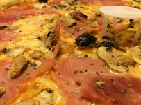 Plats et boissons du Pizzeria Pizza Di Roma à Viviers-du-Lac - n°7