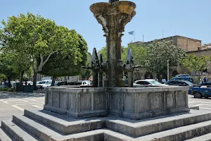 Fontana Grande image