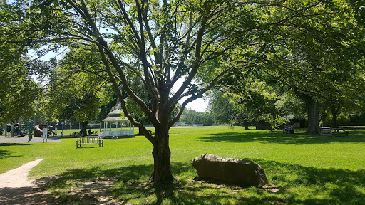 Grocery Store «Stop & Shop», reviews and photos, 67 Newtown Ln, East Hampton, NY 11937, USA