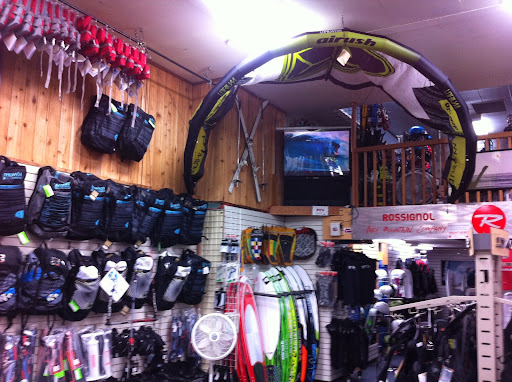 Outdoor Sports Store «2nd Wind Sports», reviews and photos, 202 State St, Hood River, OR 97031, USA