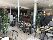 Atmosphère du Restaurant Brasserie le 24 à Saint-Avertin - n°1