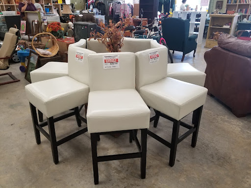 Thrift Store «Interfaith Emergency Services Thrift Store», reviews and photos, 718 N Pine Ave, Ocala, FL 34475, USA