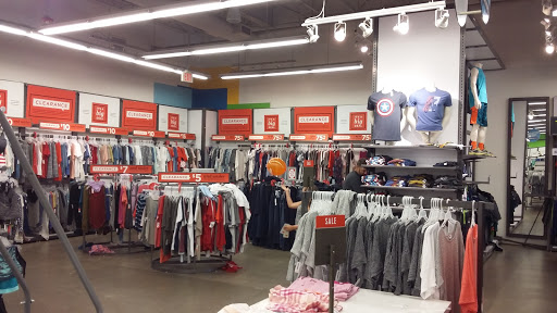 Clothing Store «Old Navy», reviews and photos, 400 S State Rd, Springfield, PA 19064, USA