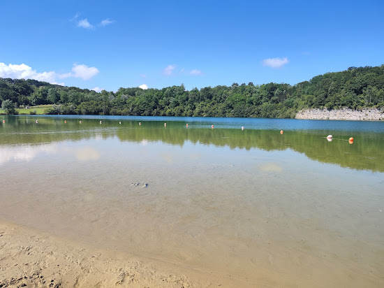 Plage du Lac des Arroques