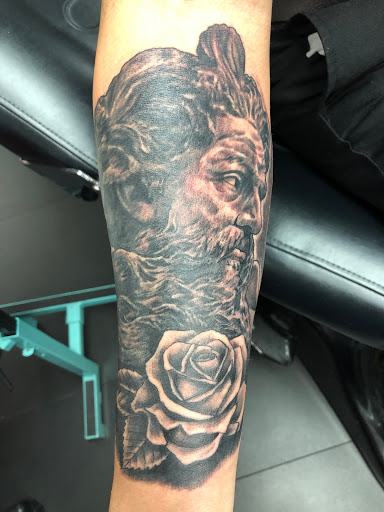 Tattoo Shop «Element Tattoo Studio», reviews and photos, 4741 Fredericksburg Rd, San Antonio, TX 78229, USA