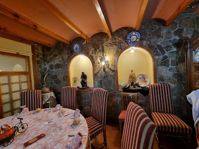 Hostal Restaurante La Muralla - Ctra. Valdemeca, 20, 16300 Cañete, Cuenca, Spain