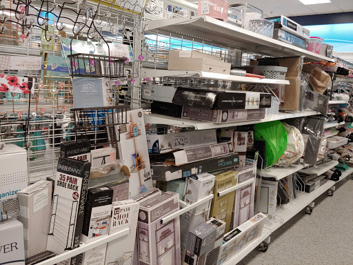 Clothing Store «Ross Dress for Less», reviews and photos, 2365 S Hwy 27, Clermont, FL 34711, USA