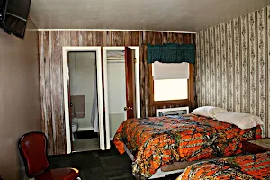Oahe Sunset Lodging and Steakhouse image
