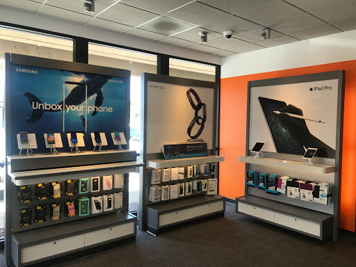 Cell Phone Store «AT&T Authorized Retailer», reviews and photos, 1302 N Tustin St, Orange, CA 92867, USA