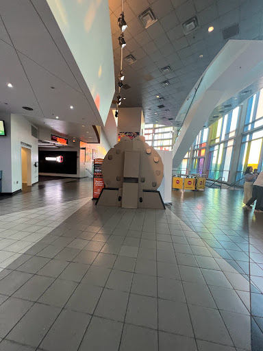 Movie Theater «Regal Cinemas South Beach 18 & IMAX», reviews and photos, 1120 Lincoln Rd, Miami Beach, FL 33139, USA