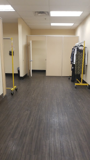 Clothing Store «Burlington Coat Factory», reviews and photos, 285 N Moorpark Rd, Thousand Oaks, CA 91360, USA