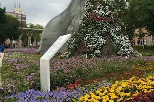 Huludun Park image