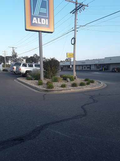 Grocery Store «ALDI», reviews and photos, 1210 Missouri Ave, West Plains, MO 65775, USA