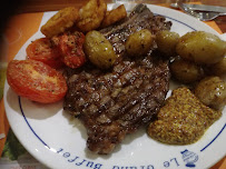 Steak du Restaurant de type buffet Le Grand Buffet à Saint-Saturnin - n°4