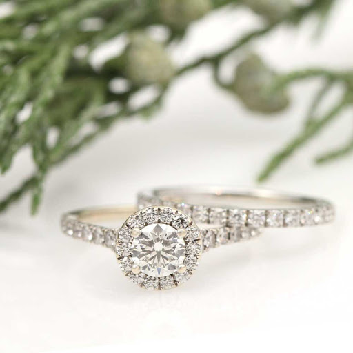 Jewelry Designer «ABRACADABRA Jewelry/Gem Gallery», reviews and photos, 205 E Liberty St, Ann Arbor, MI 48104, USA