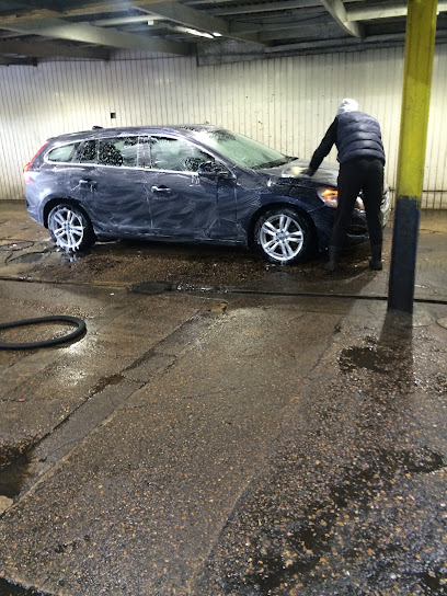 FM Hand Car Wash