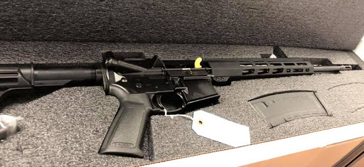 Pawn Shop «Family Jewelry & Pawn (Clermont-Minneola)», reviews and photos, 327 S Hwy 27, Minneola, FL 34715, USA