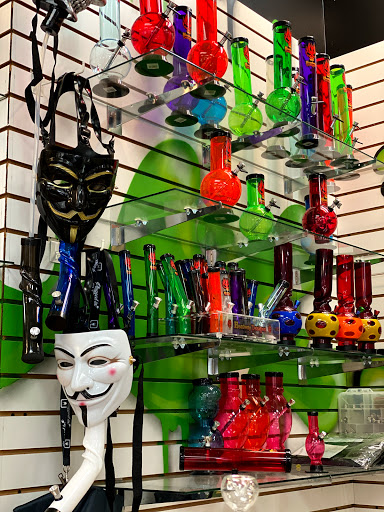 Tobacco Shop «Marleys House Clearwater Vape & Smoke Shop», reviews and photos, 28880 US-19, Clearwater, FL 33761, USA