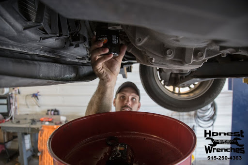 Auto Repair Shop «Honest Wrenches Automotive Repair», reviews and photos, 2015 NE 58th Ave, Des Moines, IA 50313, USA
