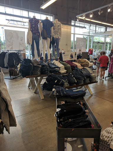 Clothing Store «Old Navy», reviews and photos, 2875 Market Center Dr, Rockwall, TX 75032, USA