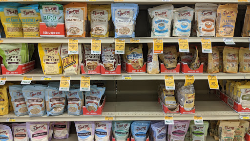 Grocery Store «Safeway», reviews and photos, 138 W Ellendale Ave, Dallas, OR 97338, USA