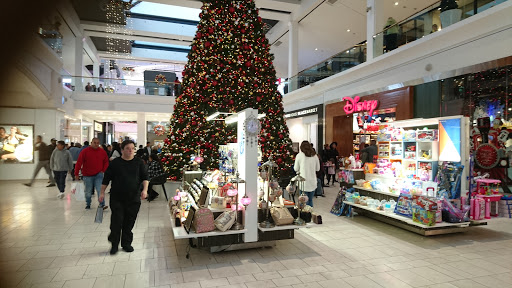 Shopping Mall «Westfield Fashion Square», reviews and photos, 14006 Riverside Dr, Sherman Oaks, CA 91423, USA