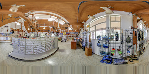 Sporting Goods Store «Mosquito Creek Outfitters», reviews and photos, 3000 Mosquito Rd, Placerville, CA 95667, USA