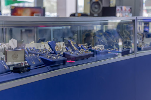 Pawn Shop «La Familia Pawn and Jewelry», reviews and photos, 2057 Americana Blvd, Orlando, FL 32839, USA