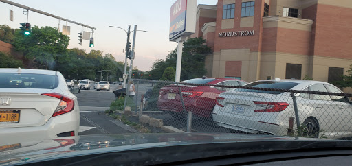 Grocery Store «Stop & Shop», reviews and photos, 154 Westchester Ave, White Plains, NY 10604, USA