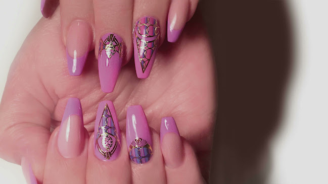 Reviews of NAIL TECHNICIAN COURSES DONCASTER in Doncaster - School