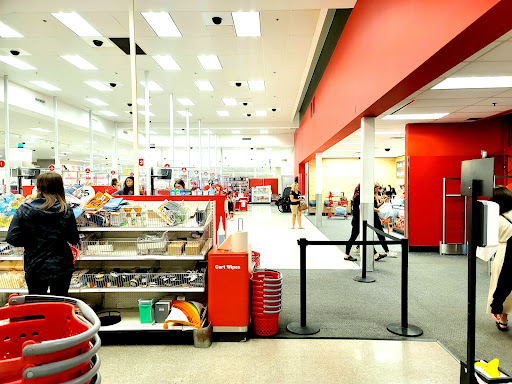 Shopping Mall «River Hills Mall», reviews and photos, 1850 Adams St, Mankato, MN 56001, USA