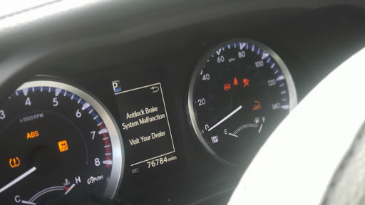 Auto Body Shop «Williams Paint & Body Inc», reviews and photos, 924 Military Pkwy, Mesquite, TX 75149, USA