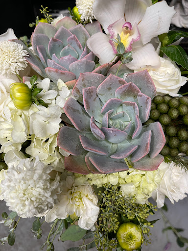 Florist «Foothills Floral Gallery», reviews and photos, 4647 E Chandler Blvd # 10, Phoenix, AZ 85048, USA