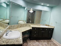 Veloz Diamond Cleaning Llc. Cleaning Services, cleaning for life. Comercial cleaning. Residential cleaning. - Photo 4 - Car repair in , Memphis