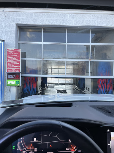 K O Car Wash en Hurricane