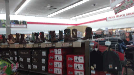 Home Improvement Store «Tractor Supply Co.», reviews and photos, 100 W Ardice Ave #1, Eustis, FL 32726, USA